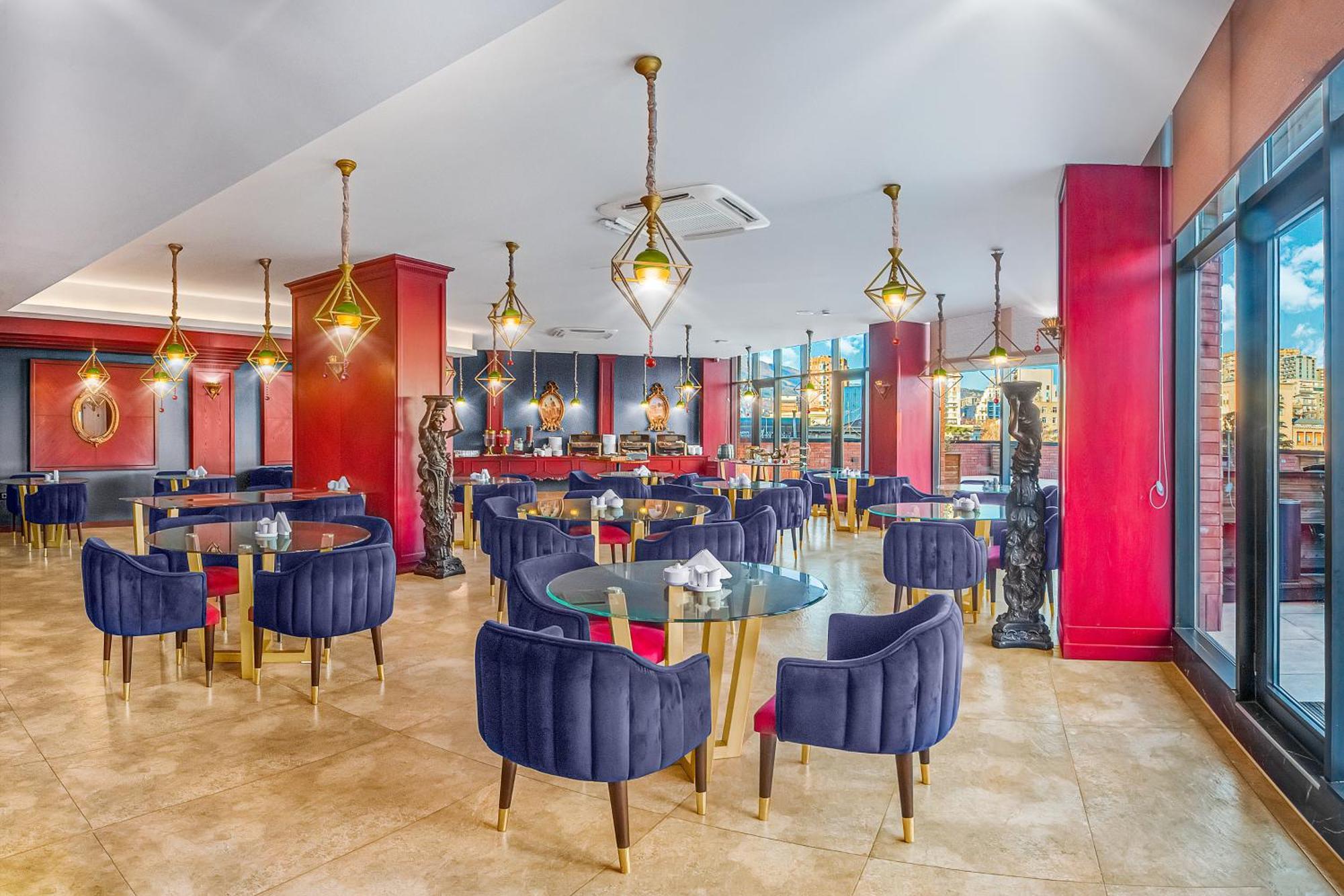 Denis Hotel Тбилиси Екстериор снимка